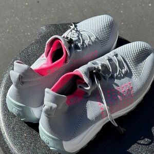 Women's Athletic Sneakers in Gray and Pink